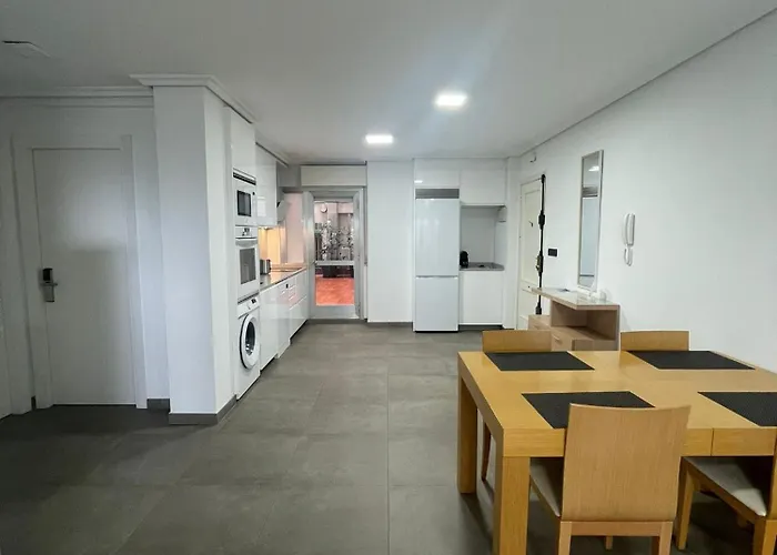 Cies Homes Garcia Barbon 108 - Your Apartahotel Vigo